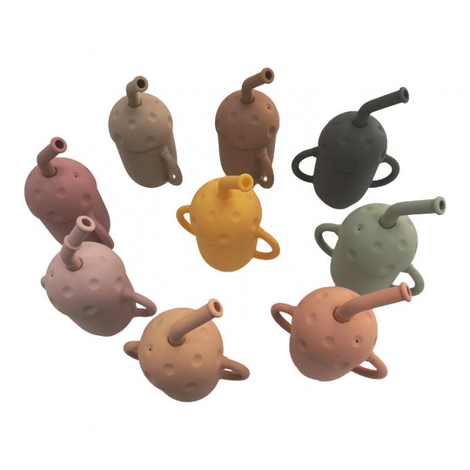 Café réutilisable nordique écologique libre du nouveau venu 2021 BPA aucune tasse de Sippy de silicone de flaque avec la paille de couvercle