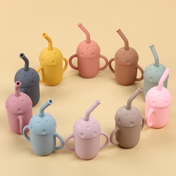 Nouveau l'enfant en bas âge formé Sippy de la conception 2021 par champignon organique met en forme de tasse les tasses libres de silicone de formation de bébé de BPA avec des pailles