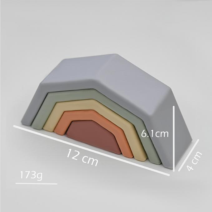2021 jouets mous organiques de bébé de silicone de catégorie comestible de nouvel arc-en-ciel sans Bpa