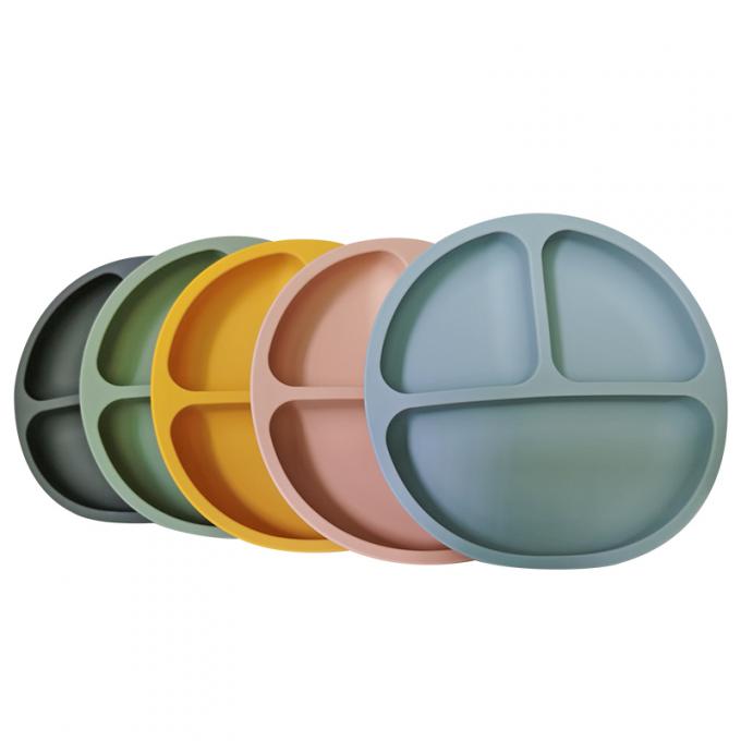 Cuillère et fourchette de alimentation d'ensemble de bébé en gros plats de dîner portatifs qui respecte l'environnement de bébé de silicone avec le diviseur