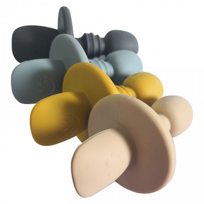 L'alimentation en gros de bébé a placé la cuillère infantile de formation de bébé avec le sac d'Opp de silicium de silicone de catégorie comestible de fourchette/emballage adapté aux besoins du client 60g/set
