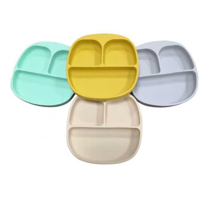 Plat antidérapant de plat d'aspiration du silicone des enfants adaptés aux besoins du client de modèle pour l'enfant