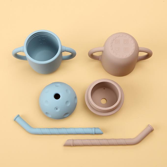 Nouveau l'enfant en bas âge formé Sippy de la conception 2021 par champignon organique met en forme de tasse les tasses libres de silicone de formation de bébé de BPA avec des pailles