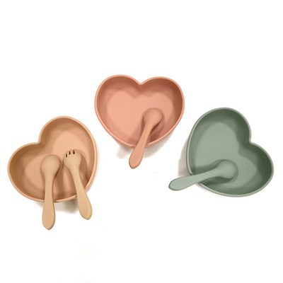Food Grade FDA Heart Shaped Dinner Silicone Baby Plate Customized With Spoon
